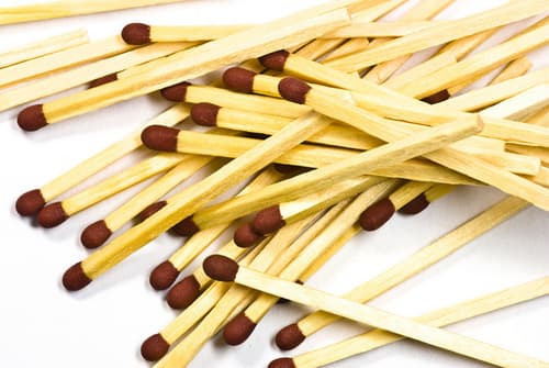 Шість сірників